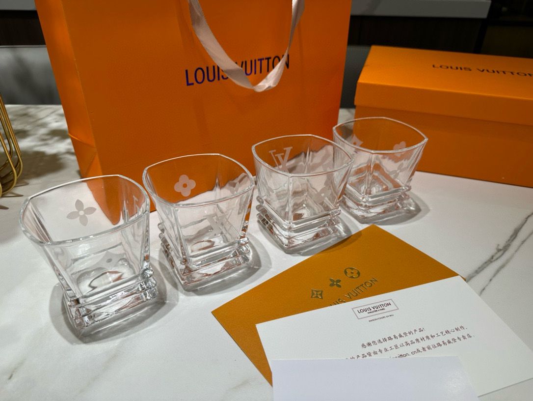 Louis Vuitton LV  Water cups set of four transparent cups.